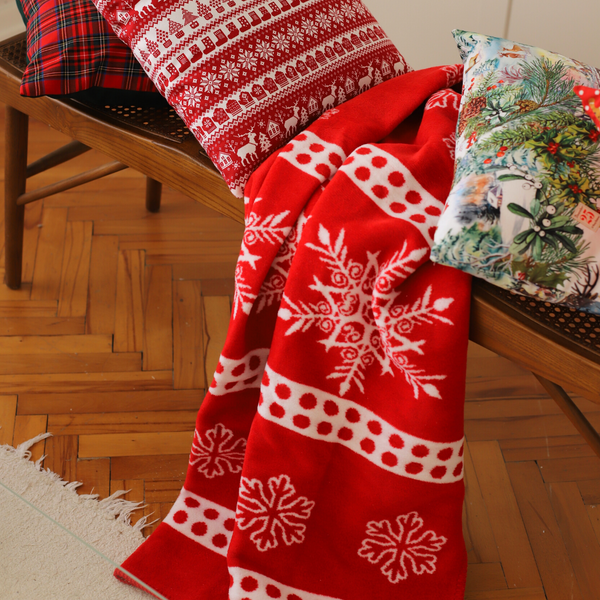 Snowflakes Cotton TV Blanket Red - White